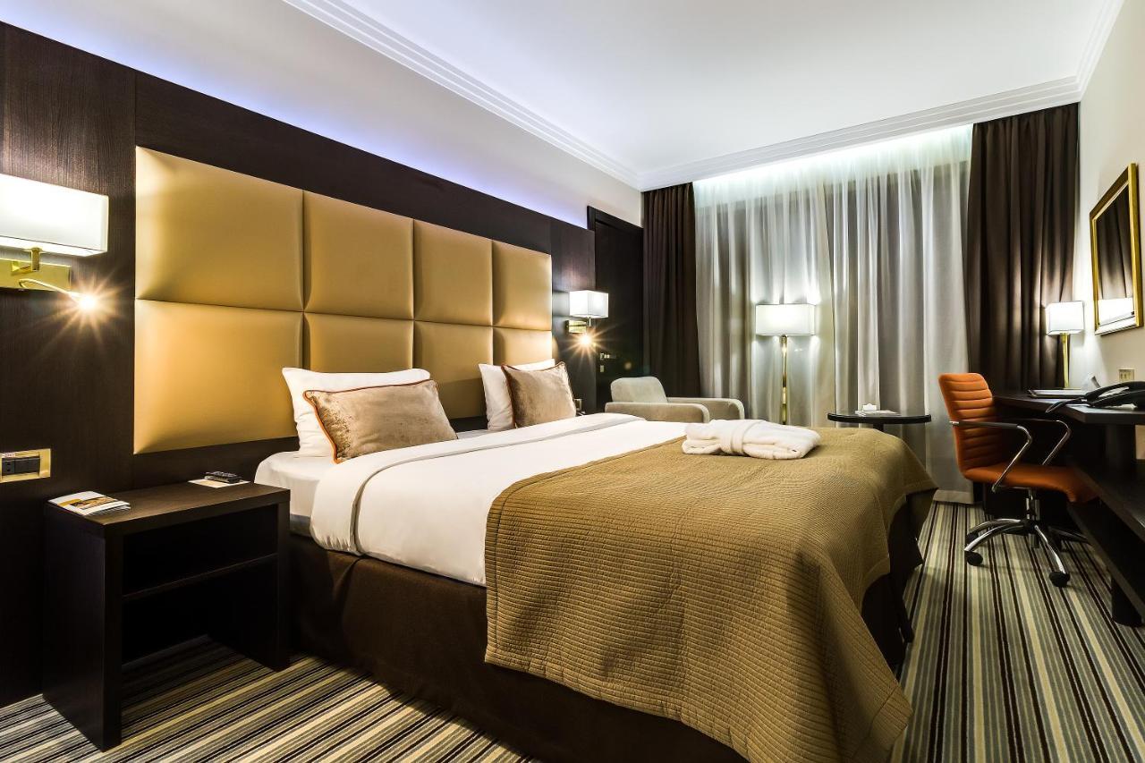 Premier Hotel Dnister Lviv Phòng bức ảnh