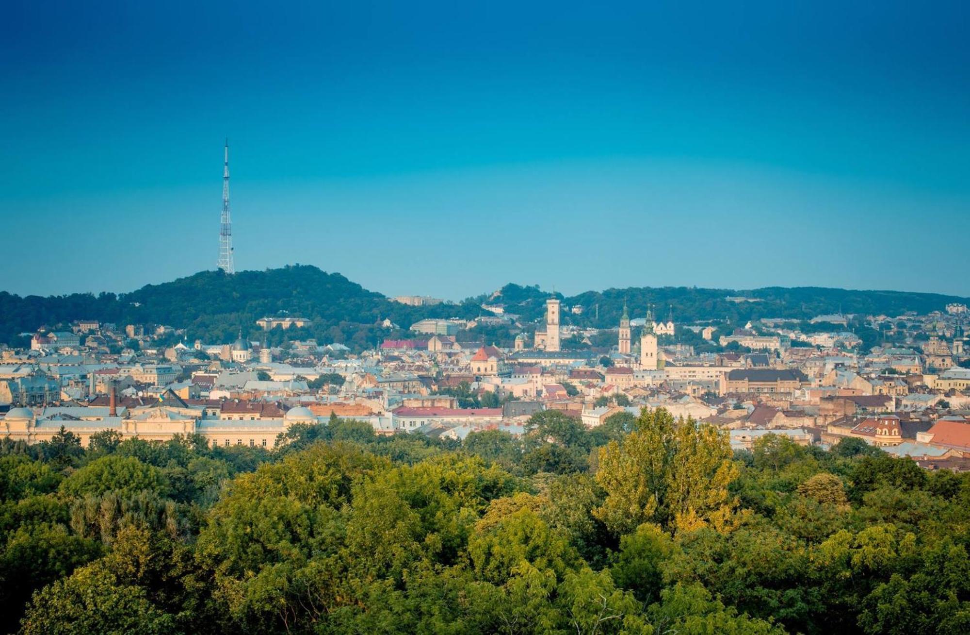 Premier Hotel Dnister Lviv Ngoại thất bức ảnh
