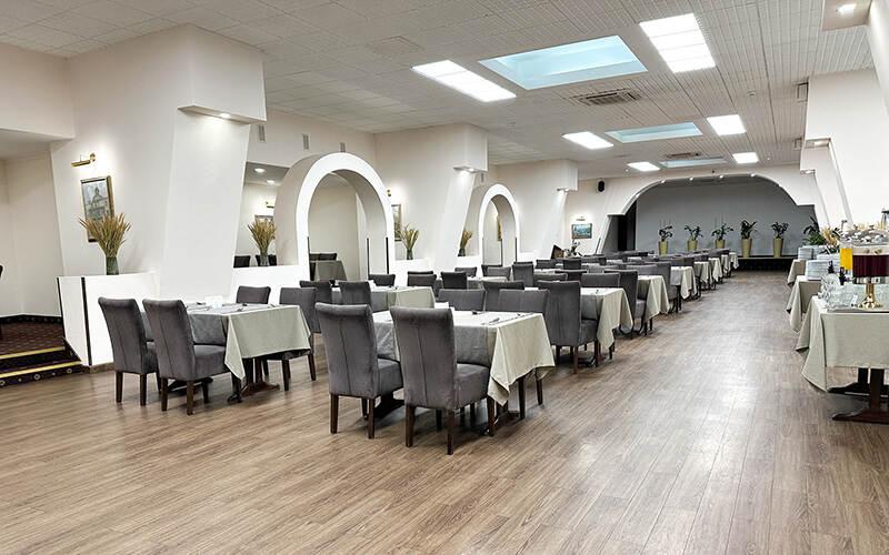 Premier Hotel Dnister Lviv Ngoại thất bức ảnh