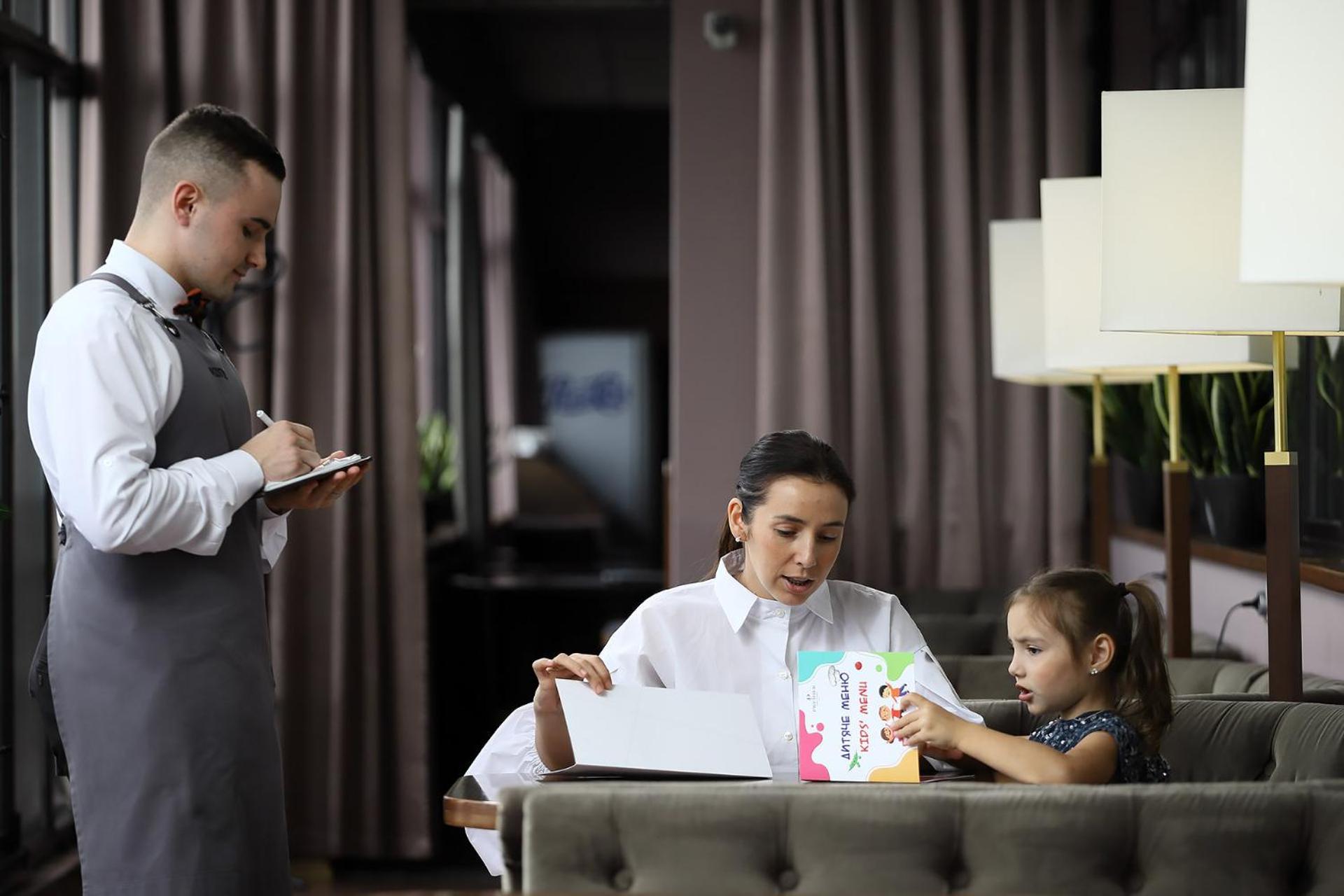 Premier Hotel Dnister Lviv Ngoại thất bức ảnh