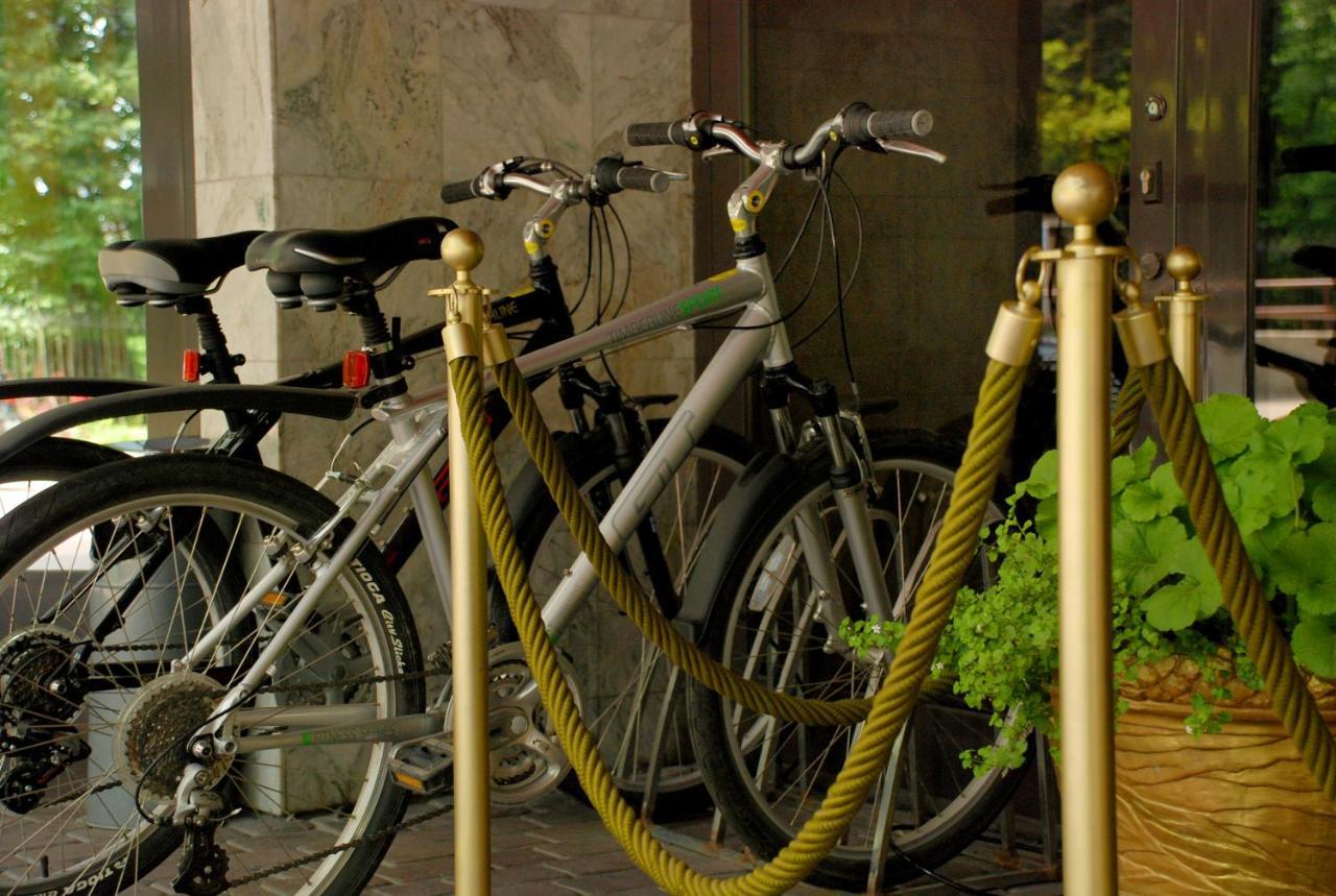 Premier Hotel Dnister Lviv Ngoại thất bức ảnh