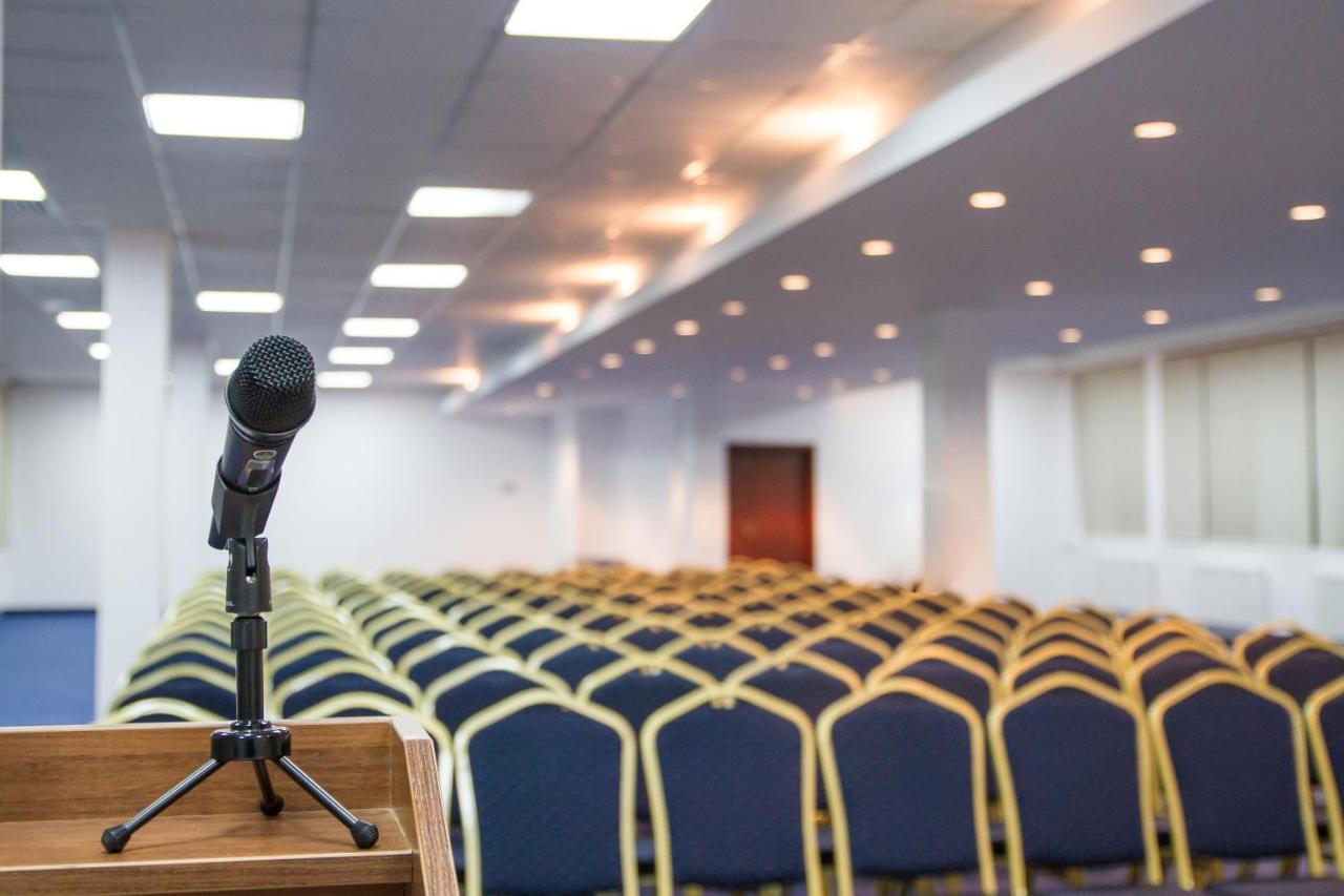 Premier Hotel Dnister Lviv Ngoại thất bức ảnh