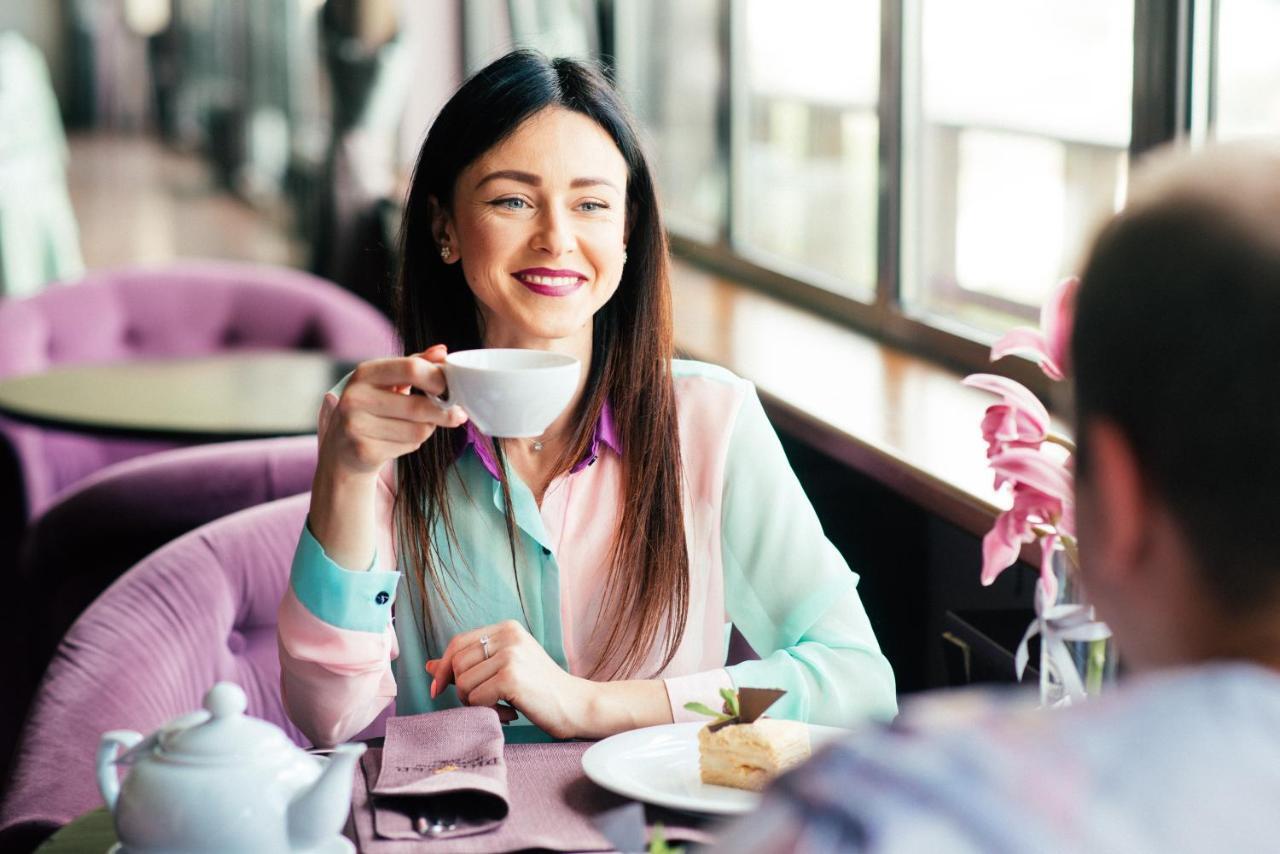 Premier Hotel Dnister Lviv Ngoại thất bức ảnh